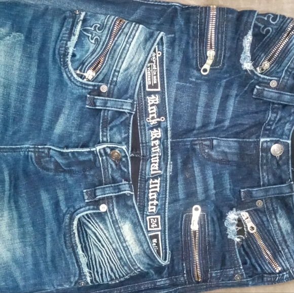 2 Pair Rock Revival Moto Jeans - Picture 2 of 6